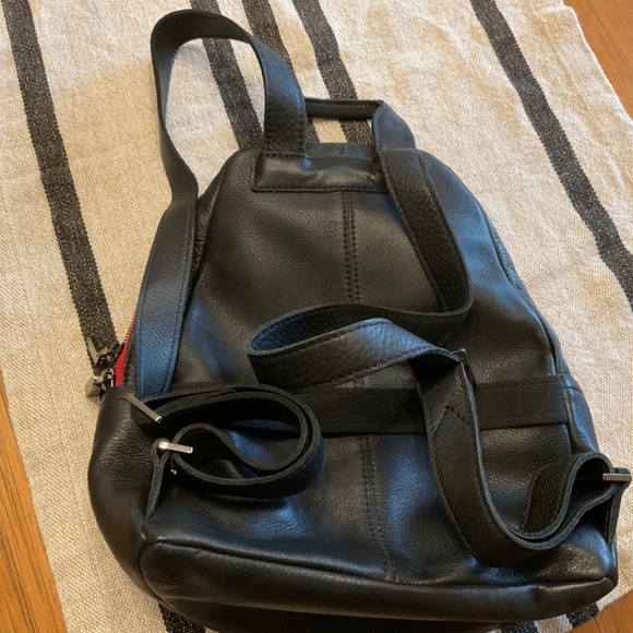 Hammitt Hunter Medium EUC used only one time! - Picture 5 of 5